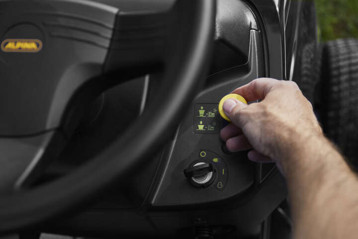 ALPINA Benzin-Rasentraktor AT3 98 A